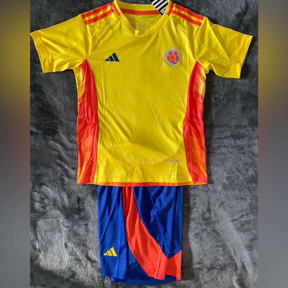 Colombia Home kids set 2024